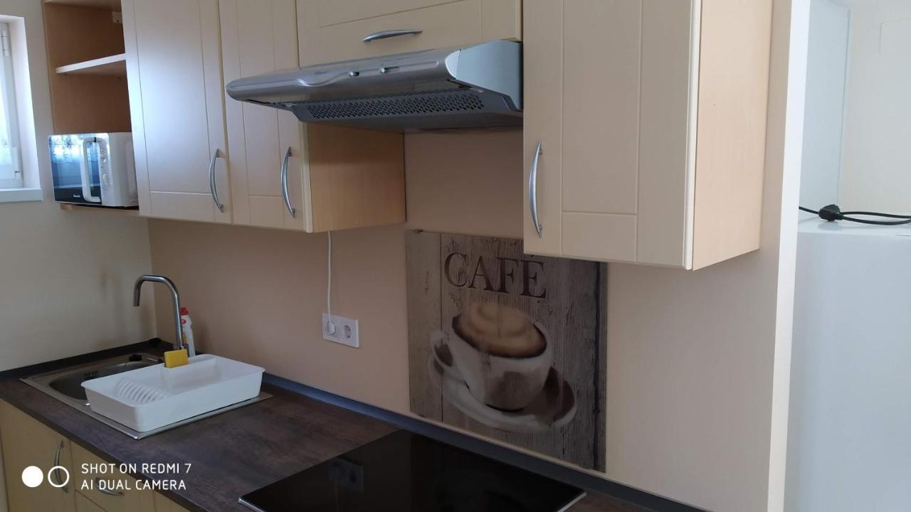 Bamboo Apartman Siofok Ngoại thất bức ảnh