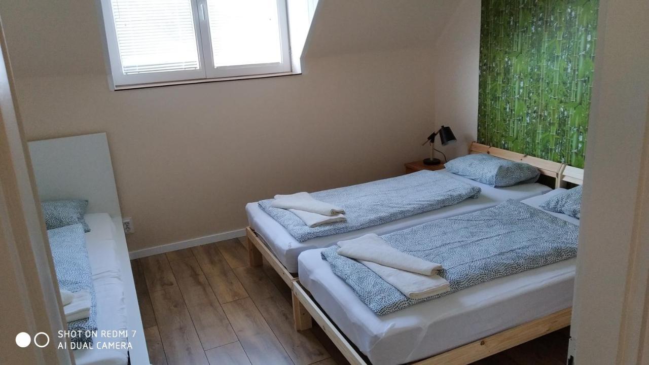 Bamboo Apartman Siofok Ngoại thất bức ảnh
